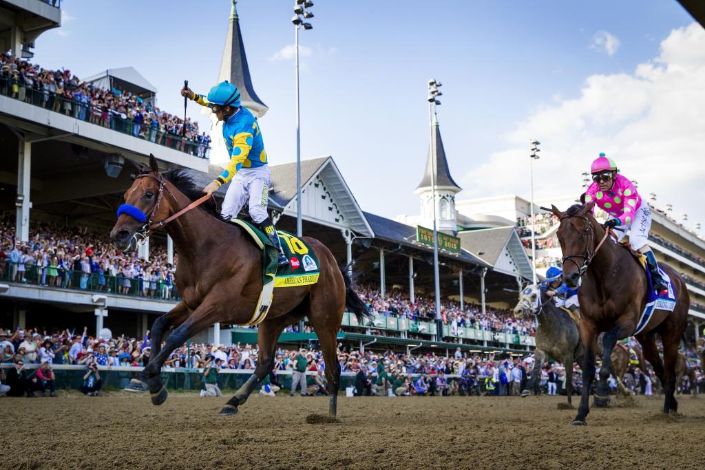 American Pharoah winning the 2015 Kentucky Derby. (Eclipse Sportswire) 