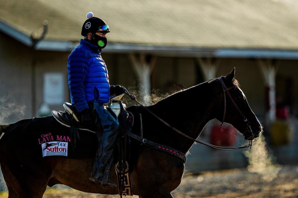 Side view of Lava Man with Sabas Rivera.  (Eclipse Sportswire/Alex Evers)