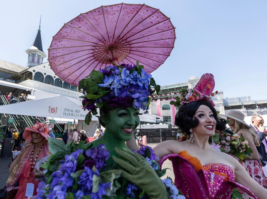 Scenes from the 2023 Longines Kentucky Oaks May 5 at Churchill Downs. (Eclipse Sportswire)