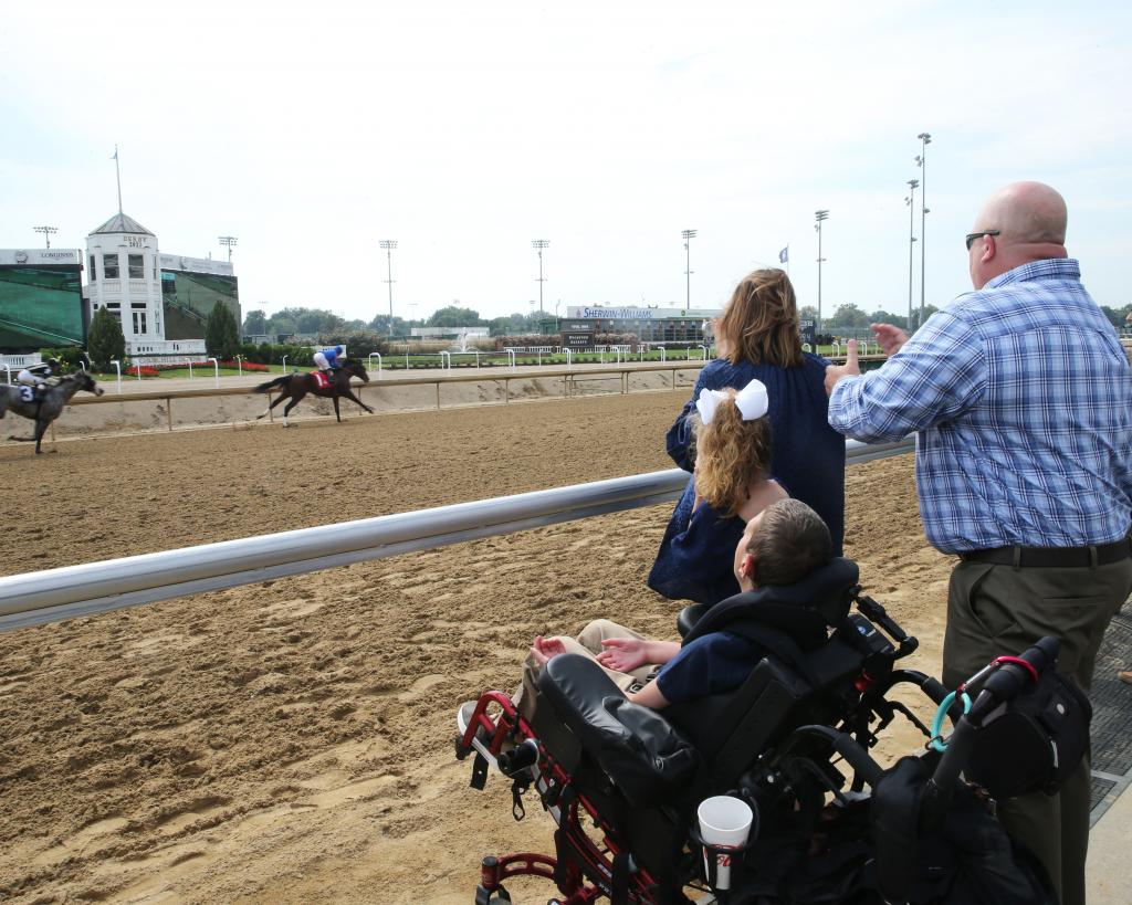 The Dorman family celebrates Cody’s Wish’s first win. (Coady Photography)