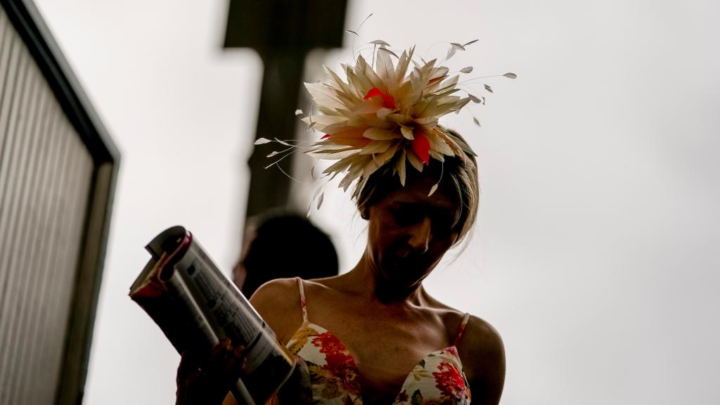 Some of the sights and scenes from the 2022 Longines Kentucky Oaks May 6 at Churchill Downs. (Eclipse Sportswire)