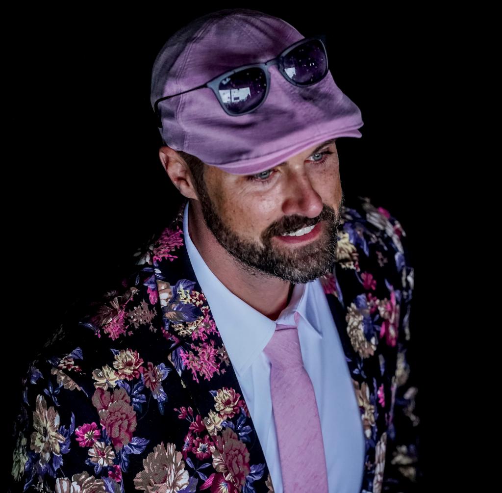 Some of the sights and scenes from the 2022 Longines Kentucky Oaks May 6 at Churchill Downs. (Eclipse Sportswire)