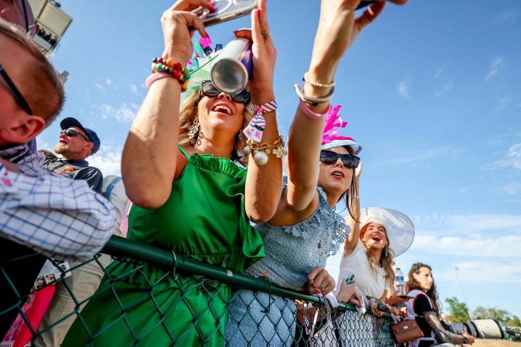 Scenes from a festive Kentucky Derby day May 6, 2023, at Churchill Downs. (Eclipse Sportswire)