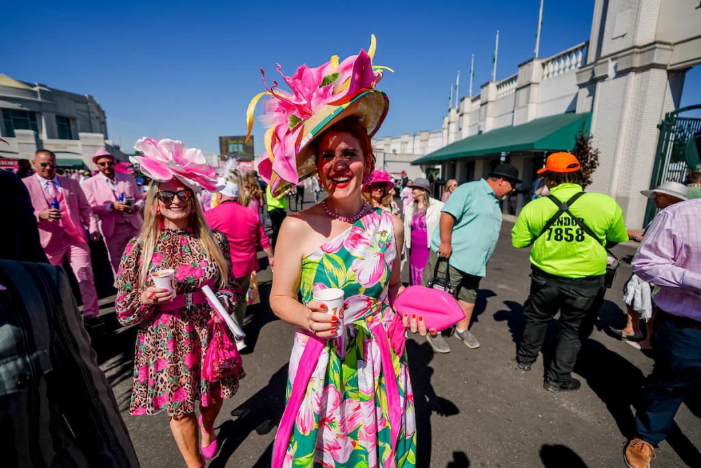 Scenes from the 2023 Longines Kentucky Oaks May 5 at Churchill Downs. (Eclipse Sportswire)