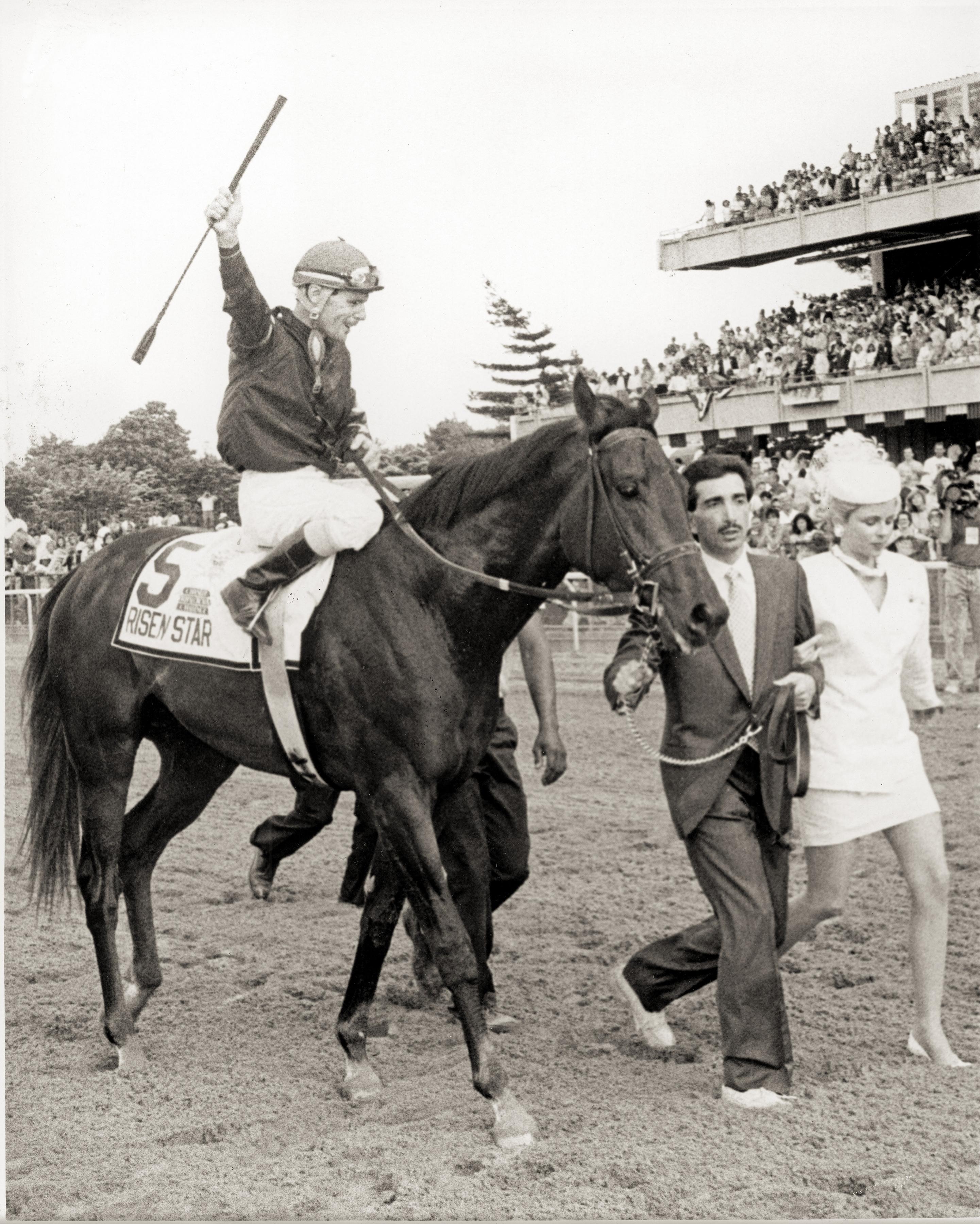 (Bob Coglianese/BloodHorse photo) Delahoussaye after his Belmont Stakes win aboard Risen Star.