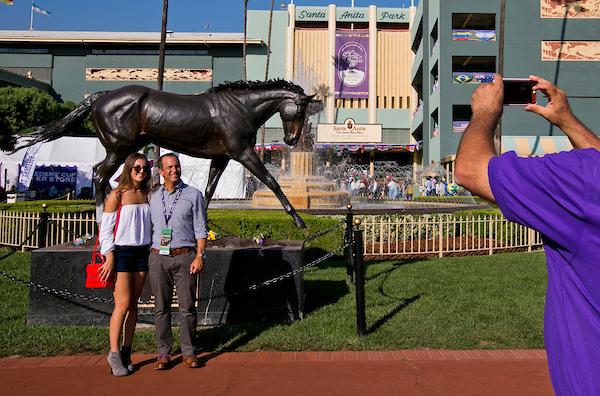 Zenyatta statue, Santa Anita Park
