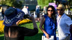 Breeders’ Cup World Championships fans photos Eclipse Santa Anita Park racetrack horse racing attendance fashion tickets lifestyle